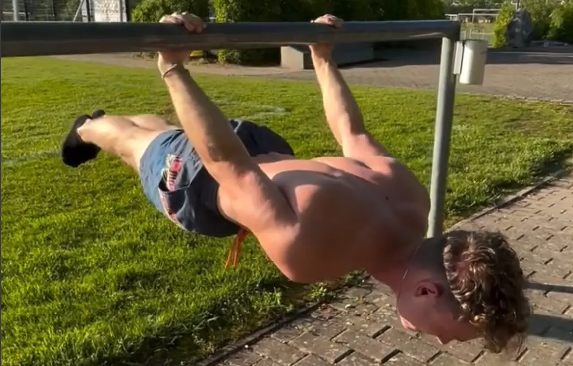 Social Media Post - Back Lever